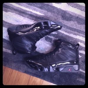 Air Jordan retro 9 breds